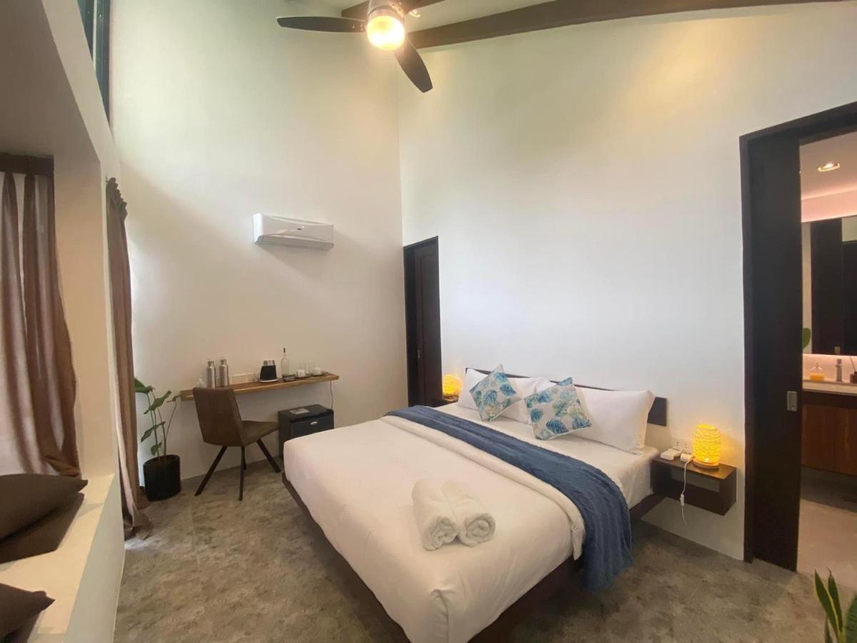Amila Dive Beach Resort Sipalay Esterno foto
