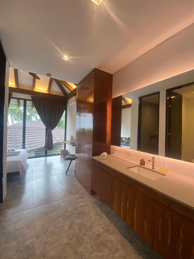 Amila Dive Beach Resort Sipalay Esterno foto