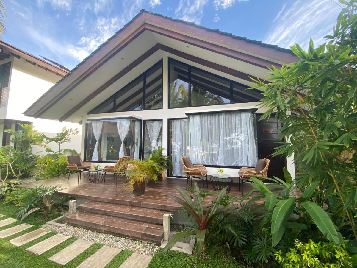 Amila Dive Beach Resort Sipalay Esterno foto