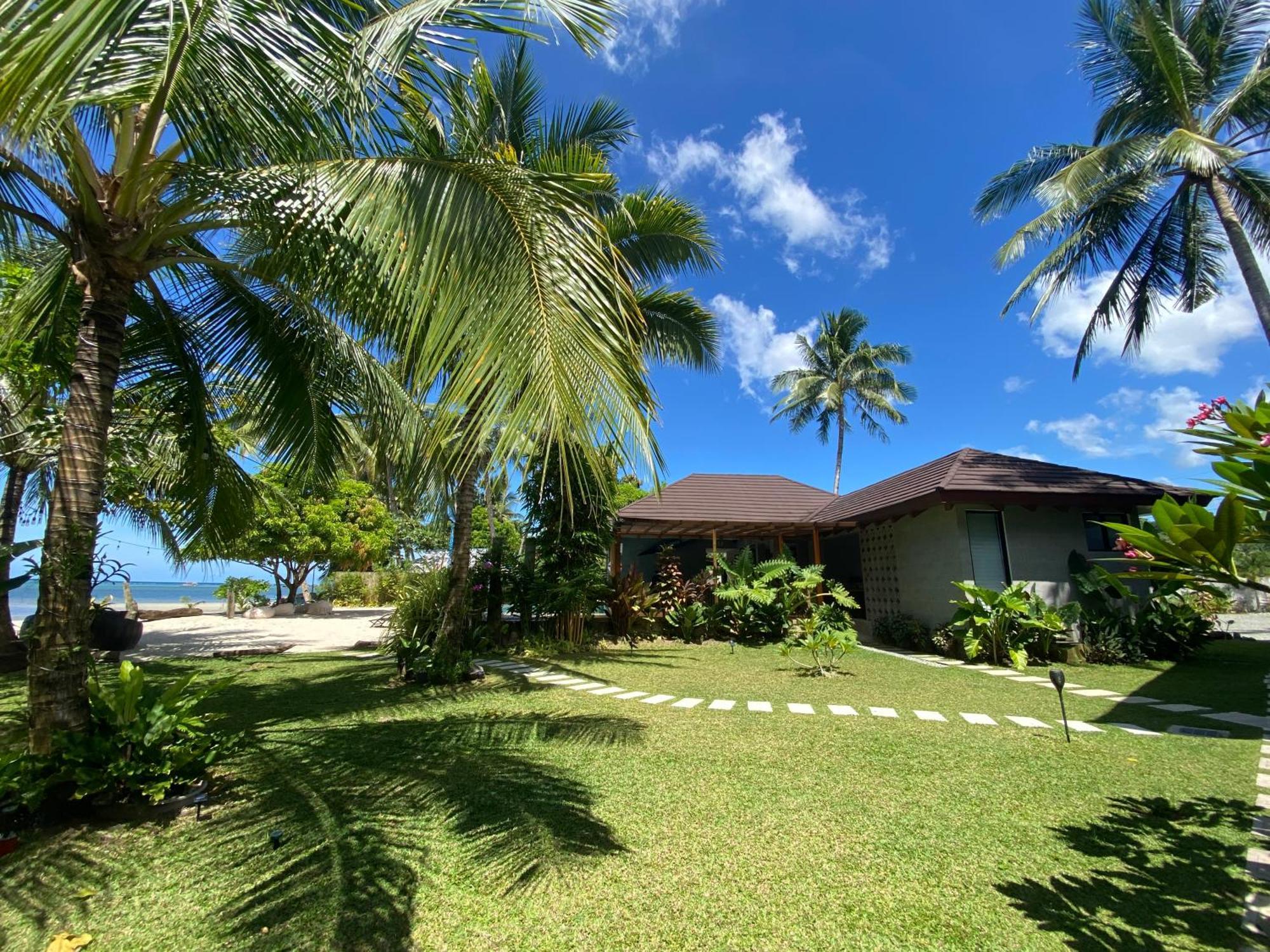 Amila Dive Beach Resort Sipalay Esterno foto