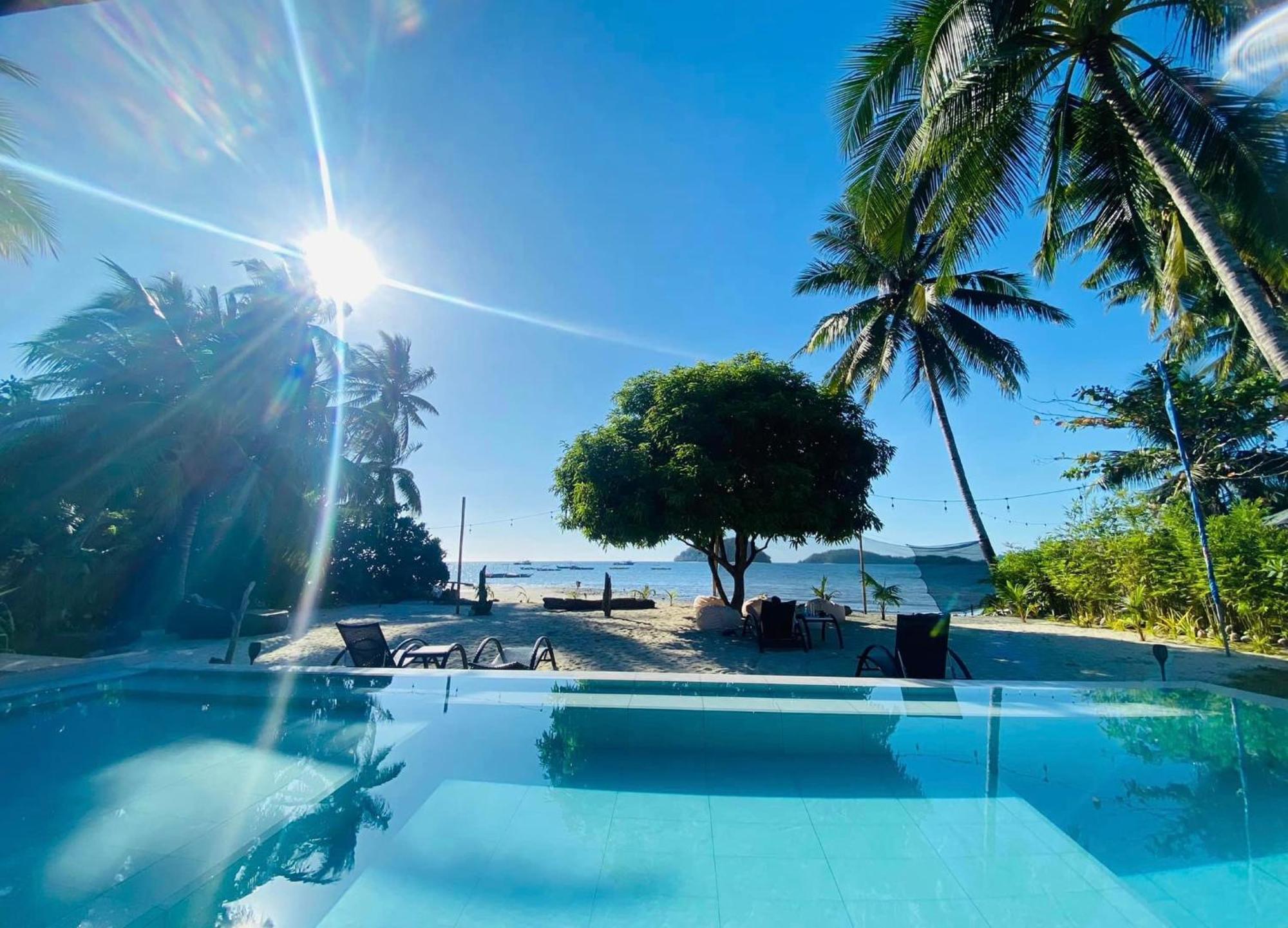 Amila Dive Beach Resort Sipalay Esterno foto